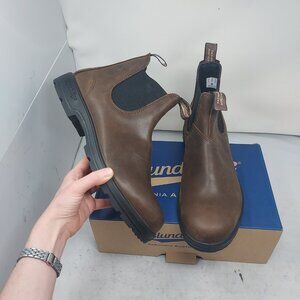 Poshmark blundstone sale